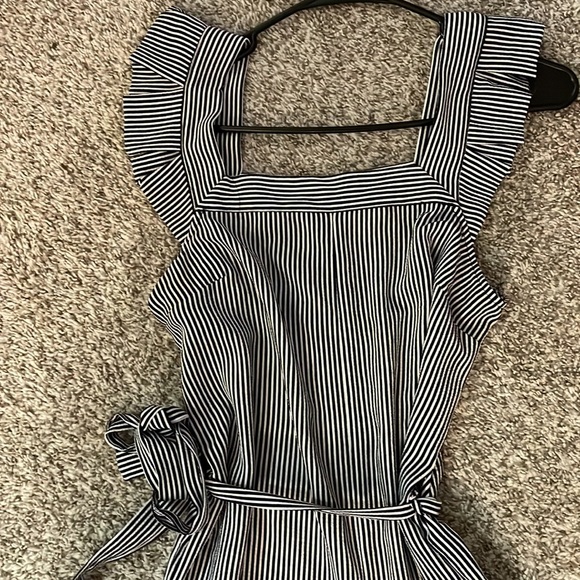 Romper - Picture 2 of 3